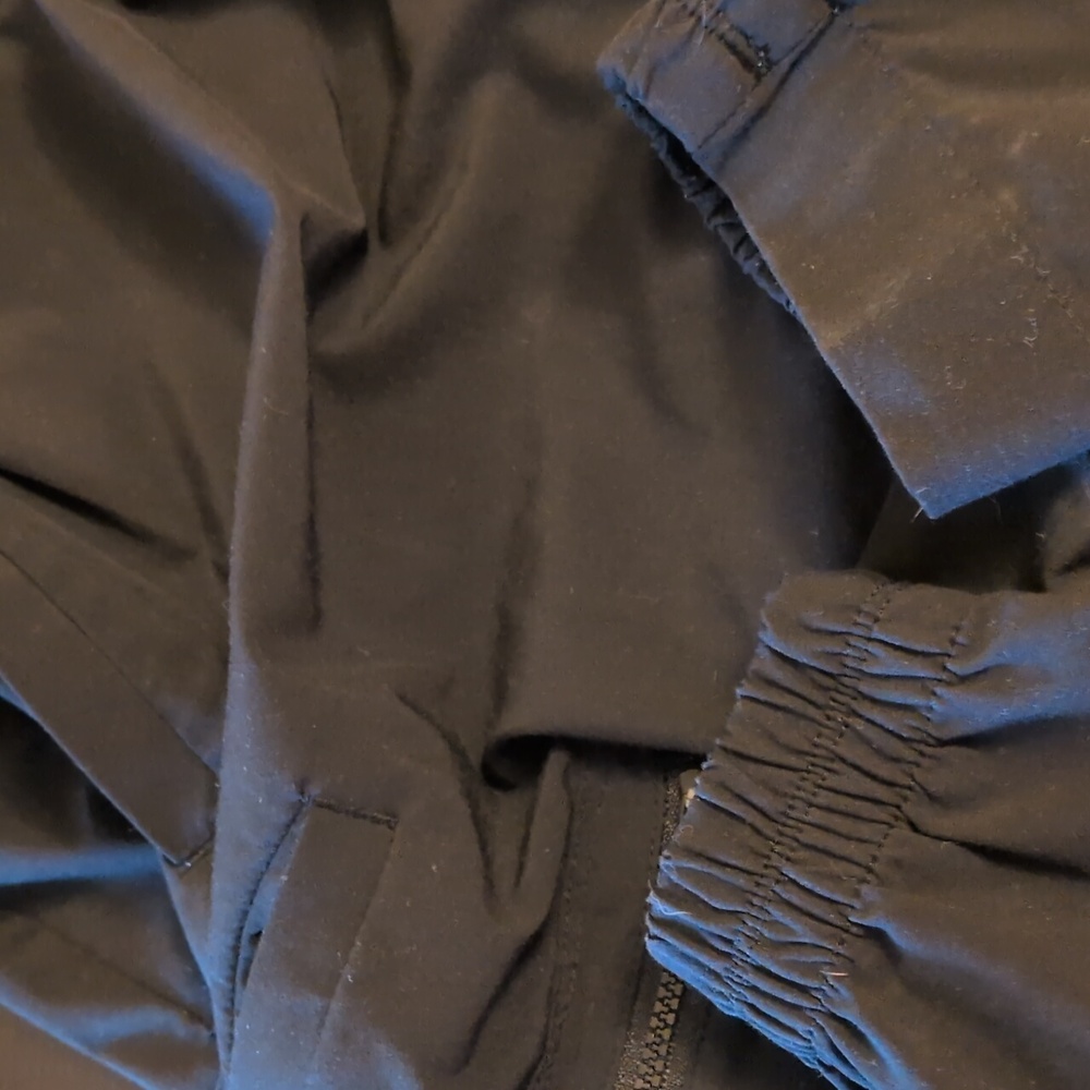 Athleta Venture Pant In Black Women's Size 8 Jogger Style Lots Of Pockets - Picture 8 of 11